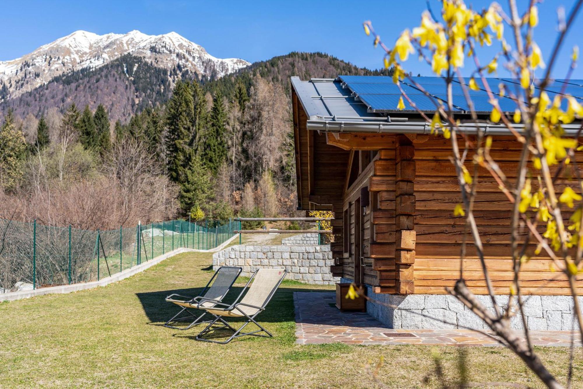 Vila Chalet Camping Fae 3 Madonna Exteriér fotografie